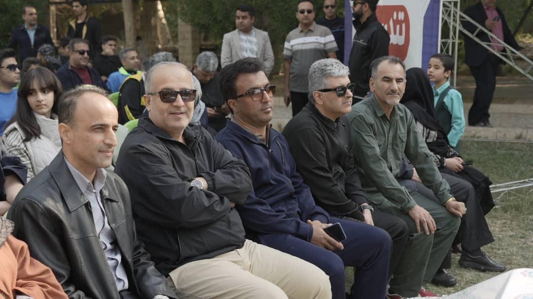 همایش بزرگ پیاده‌روی خانوادگی  شرکت پتروشیمی فن آوران  جمعه ۷ آذرماه در پارک ارم بندرماهشهر برگزار شد. 